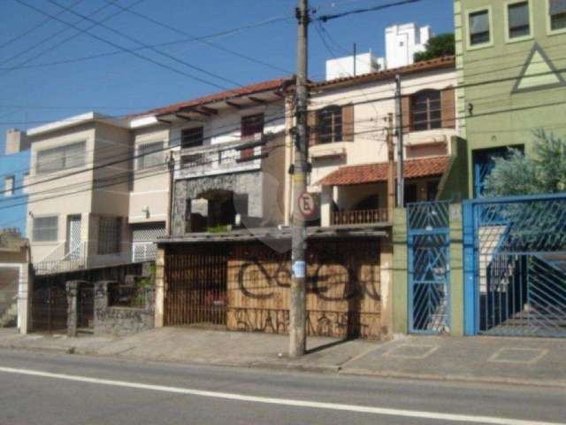 Terreno com 2 casas para venda ou locação ( conjunta) em Santana - SP