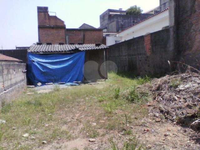 Terreno com 450m2 a venda no bairro do chora menino