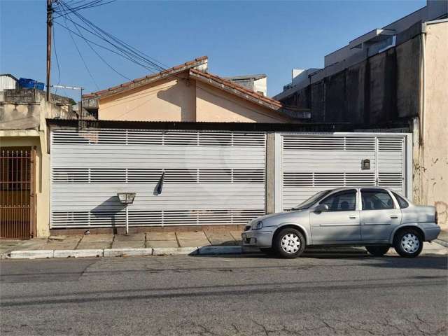 Casa com 187 m2 - Pq Edu Chaves e terrreno com 300 metros - com 4 casas construidas, e 3 vagas .