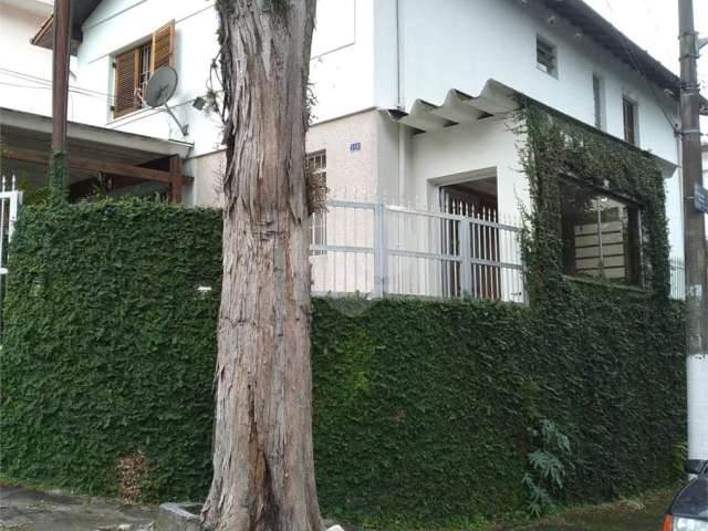 Casa linda à venda no Parque Mandaqui com 2 quartos, 2 vagas e edícula