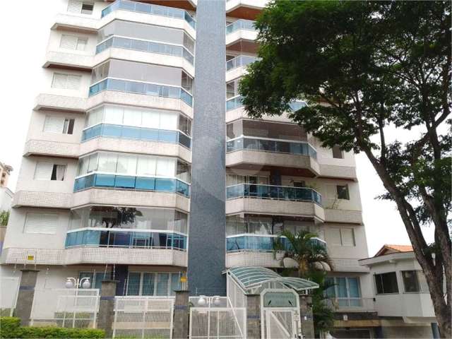 Apartamento na Água Fria com 90,0 metros de área útil sendo 3 dormitórios 1 suíte e 2 vagas