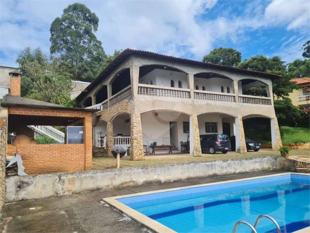 Chácara para venda com piscina, churrasqueira, pomar, casa com 2 suítes