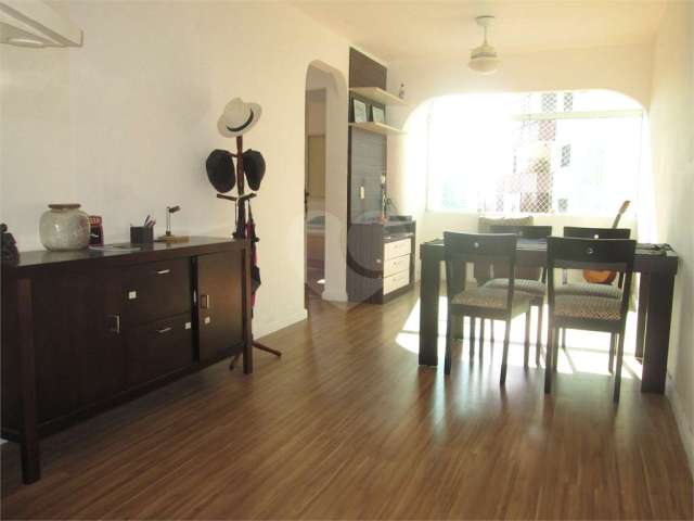 Apartamento duplex com 3 dormitórios, 1 vaga de garagem, andar alto na Jabaquara.