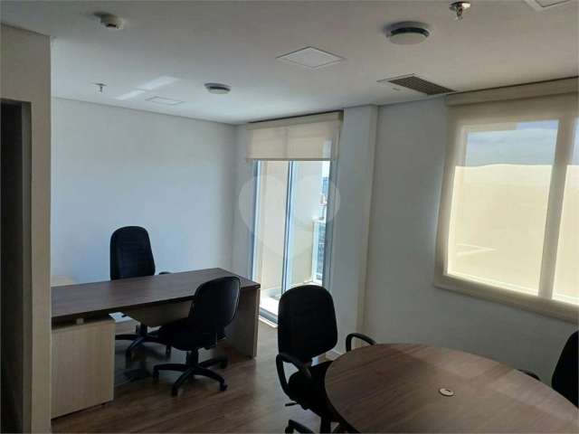 Sala Comercial ao lado da Estação São Joaquim - Avenida da Liberdade - Liber Office