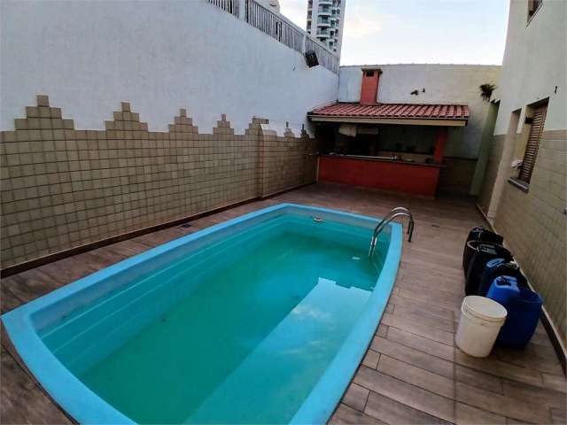 Excelente sobrado no Jd Paraíso com 4 suítes, piscina, sauna e churrasqueira