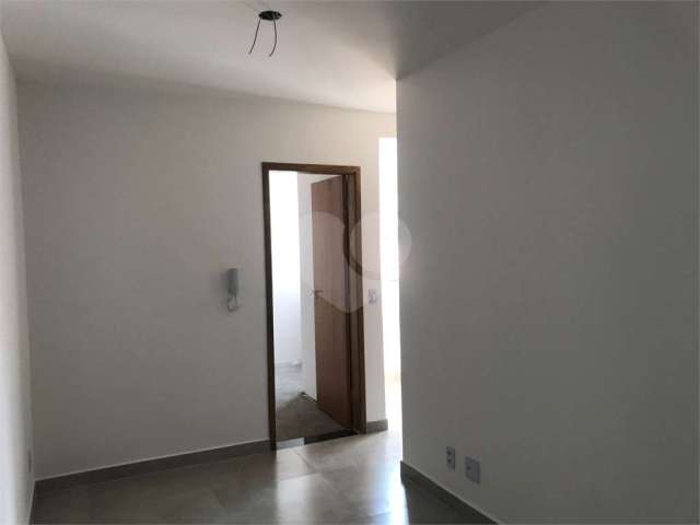 Apartamento, 02 dormitórios, Carandiru!