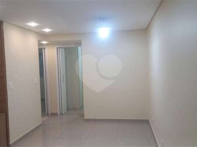 Oportunidade !!!Parada Inglesa - Apartamento 64 metros 02 dormitórios, sacada, 02 vagas