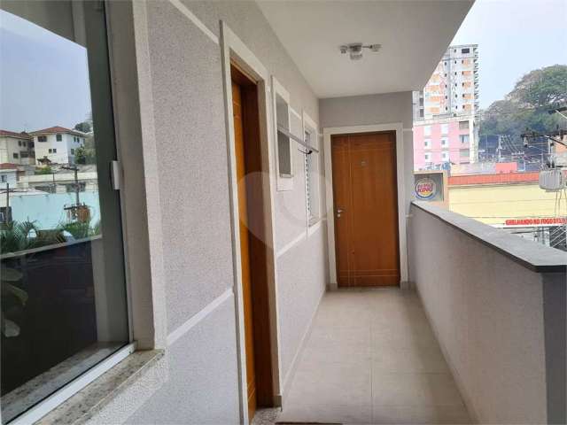 Santana - ZN Apartamento 1 dormitório e 1 banheiro Condomínio excelente localização.