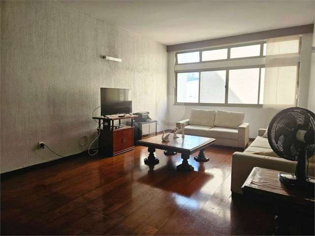 Apartamento de 167m2, ao lado da Avenida Paulista