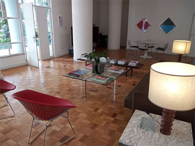 Apartamento à venda com 152 m²  3 quartos 1 suíte 3 banheiros 1 vaga no Jardim Paulista.