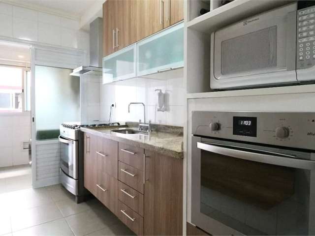 Apartamento 79Mts privilegiado, face Norte, 3 quartos, 1 suíte, 2 vagas.