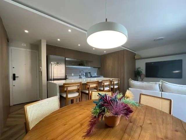 Apartamento reformado com 2 dormitórios e 01 vaga em Santana - São Paulo - SP