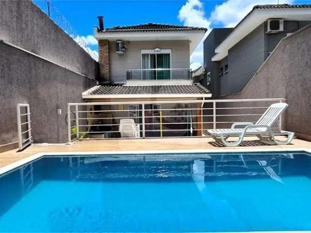 Lindo sobrado no Horto, 3 suítes, piscina com área gourmet, 4 vagas de garagem