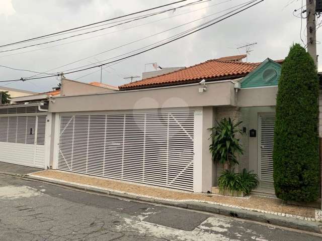 Casa terrea à venda no Tucuruvi, com 206 m² com 3 dorm e 3 vagas