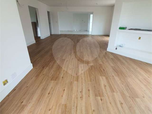 Lindo Apartamento de um por andar no Mandaqui de 200m2