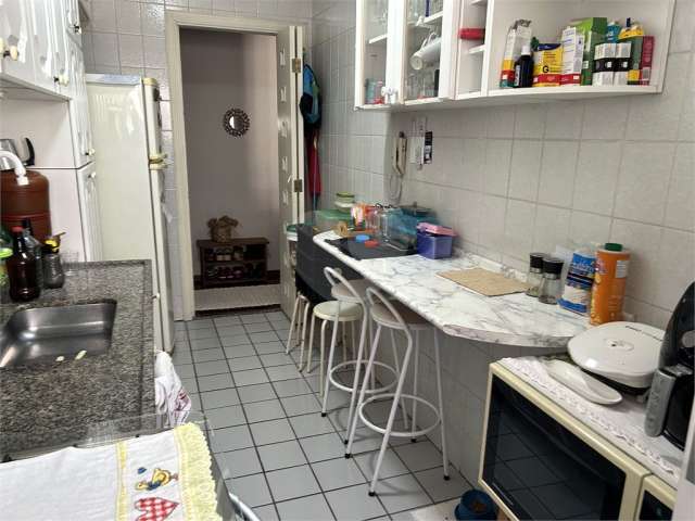 Apartamento de 67m com 3 dorm, 1 suite, 2 banheiros e 1 vaga de garagem