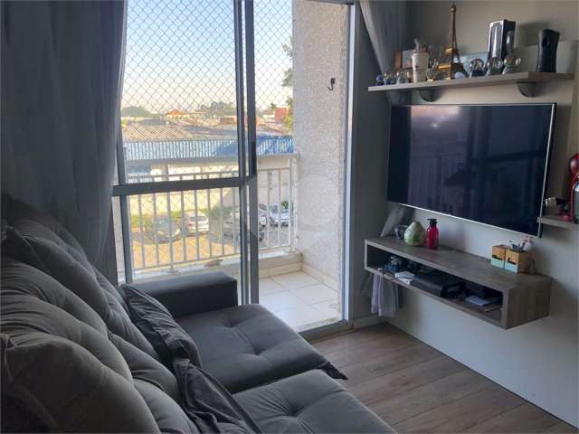 Apartamento à venda com 2 dormitórios, suíte com 53 m na Vila Guilherme