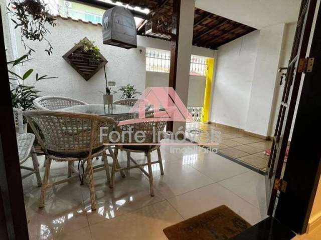 Casa Triplex com 3 dormitórios no B. Amanda - Campo Grande, Rio de Janeiro/RJ