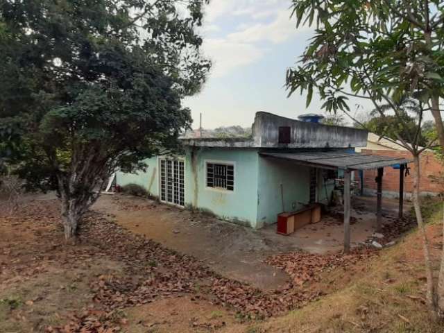 Casa no Bairro Atenas com 04 lotes juntos