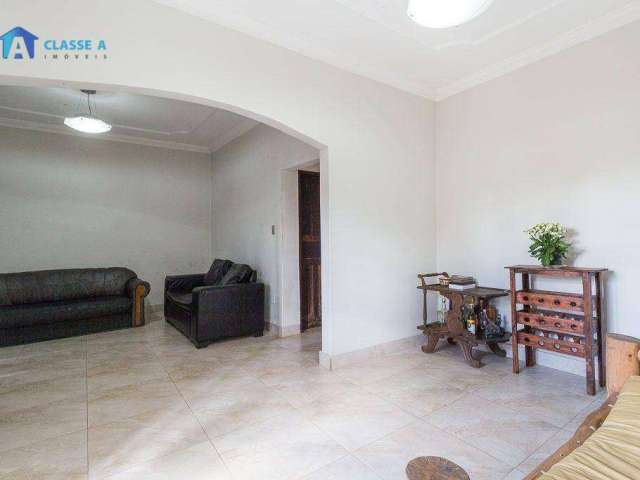 A Classe A vende esta casa com 03 dormitórios, 228 m² por R$ 780.000 - Califórnia - Belo Horizonte/MG