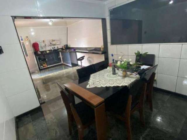 A Classe A vende esta casa com 02 dormitórios, 185 m² por R$ 450.000 - Alto dos Pinheiros - Belo Horizonte/MG