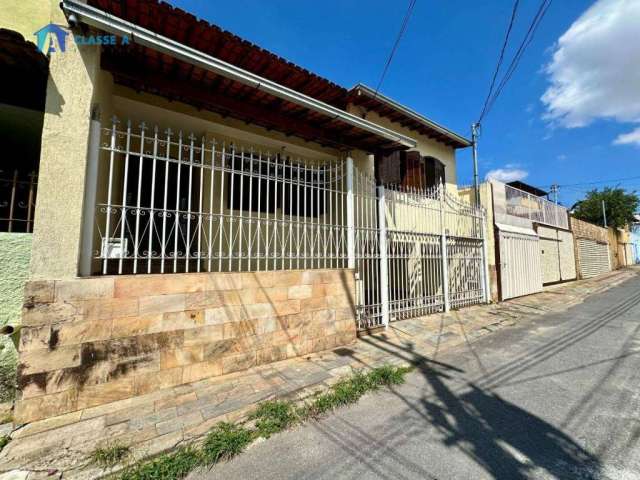 Casa com 3 dormitórios à venda, 234 m² por R$ 970.000,00 - Dom Cabral - Belo Horizonte/MG