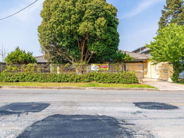 Casa com 4 quartos à venda na Rua dos Professores, 109, Barigui, Araucária, 456 m2 por R$ 400.000