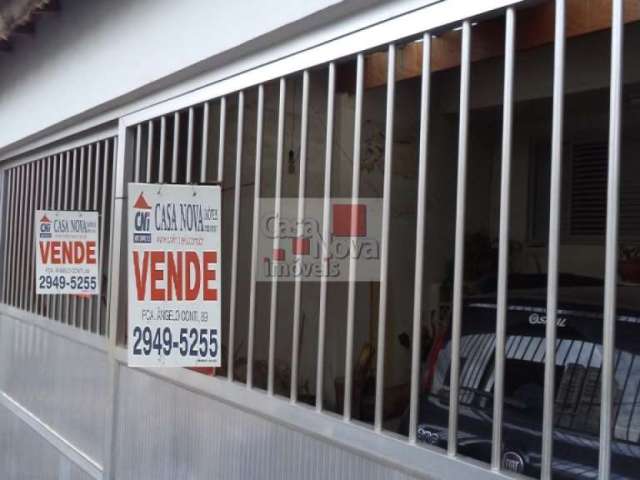 Casa Térrea bem localizada bairro residencial,com duas vagas.