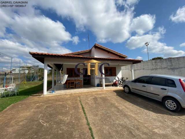 CASA À VENDA - CONDOMÍNIO TERRAS DE SÃO FRANCISCO - Salto de Pirapora/SP. Área Construída: 150 m² / Área Terreno: 1.000 m².  CASA - 2 dormitórios. - A