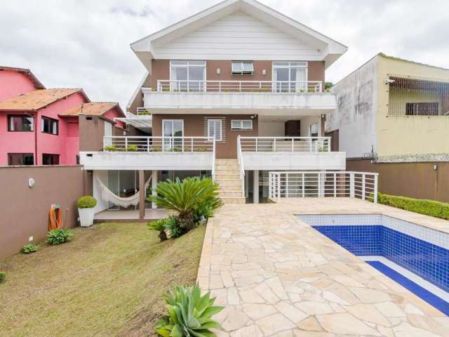 Casa para Venda em Curitiba, Vista Alegre, 5 dormitórios, 1 suíte, 5 banheiros, 7 vagas