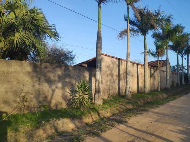 Chácara para Venda em Itaboraí, Calundu, 2 dormitórios, 2 suítes, 3 banheiros, 1 vaga
