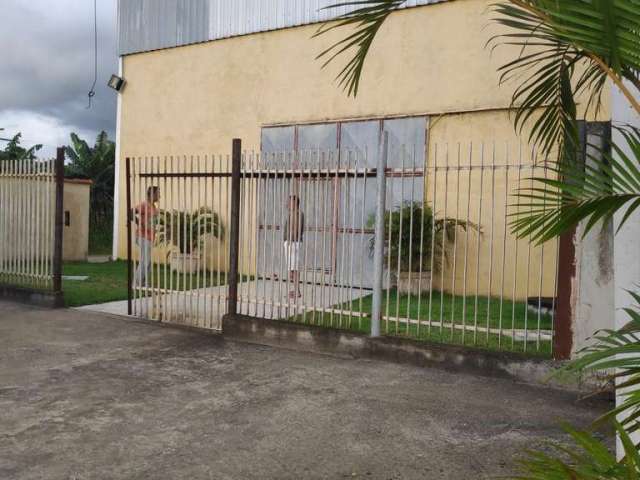 Galpão para Locação em Itaboraí, Esperança, 4 banheiros