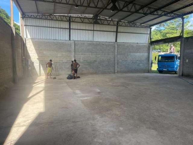 Galpão para Locação em Itaboraí, Calundu, 2 banheiros