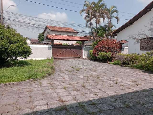 Casa para Locação em Itaboraí, Rio Várzea, 3 dormitórios, 1 suíte, 3 banheiros, 2 vagas