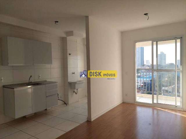 Apartamento com 2 dormitórios para alugar, 49 m² por R$ 2.616,00/mês - Vila Eldízia - Santo André/SP