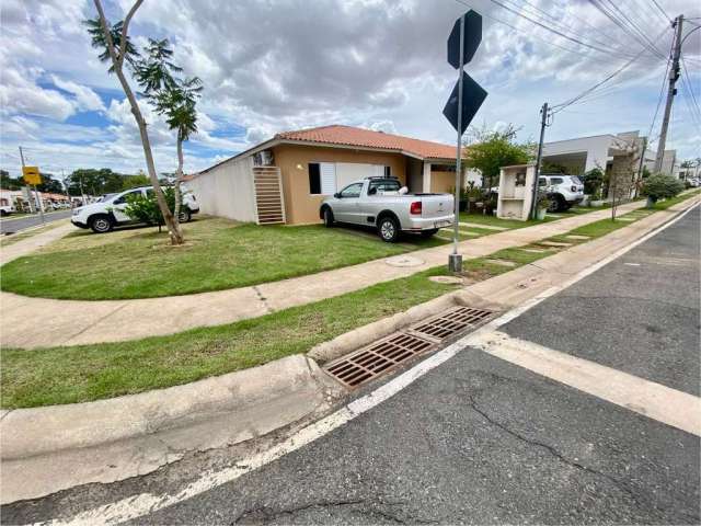 Casa térrea á venda no bairro jardim imperial, Cuiabá-MT