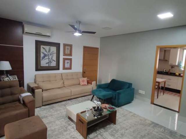 Apartamento com 3 suítes no bairro Jardim Mariana.