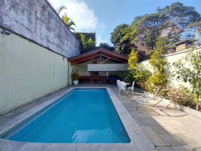 Lindo sobrado com 3 dormitórios à venda, 195 m² por R$ 1.300.000 - Tremembé - São Paulo/SP