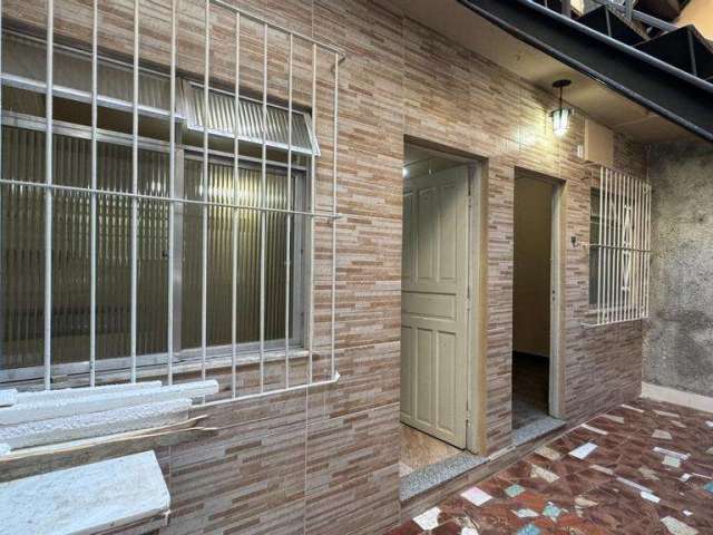 Casa à venda em Rio de Janeiro, Abolição, com 1 quarto, com 80 m²