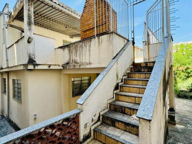 Casa à venda em Rio de Janeiro, Del Castilho, com 9 quartos, com 419 m²