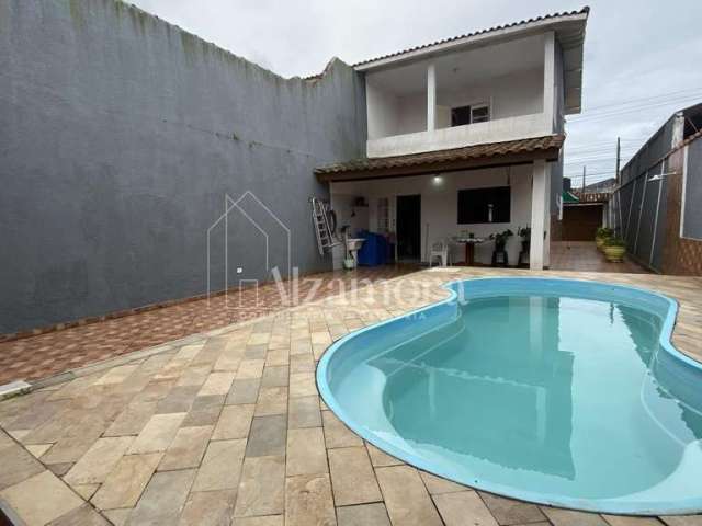 Casa Sobrado com piscina lado praia 3 dormitórios no Belas artes em Itanhaém-SP