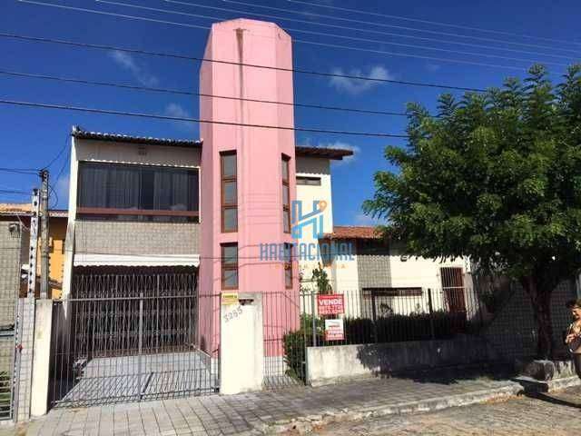 Casa com 3 dormitórios à venda, 200 m² por R$ 425.000,00 - Candelária - Natal/RN