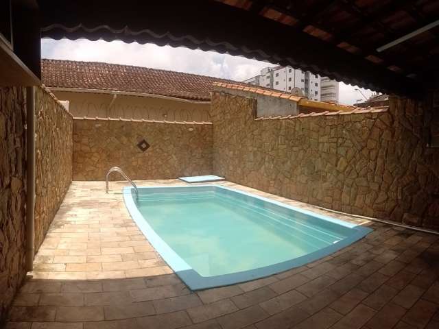 Casa geminada com piscina