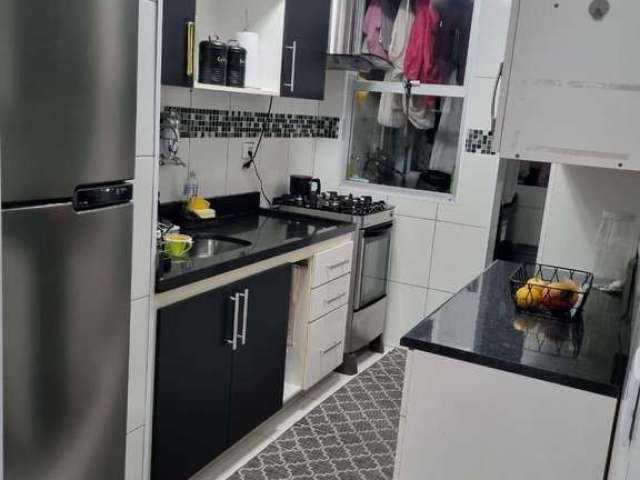 Apartamento em Jardim Celeste  -  São Paulo