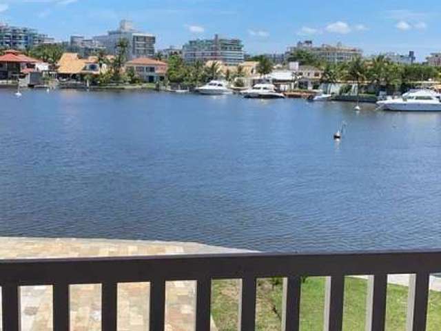 Casa à Venda na Moringa 5 Quartos 3 Suítes com Vista Linda para o Canal  , São Bento, Cabo Frio, RJ