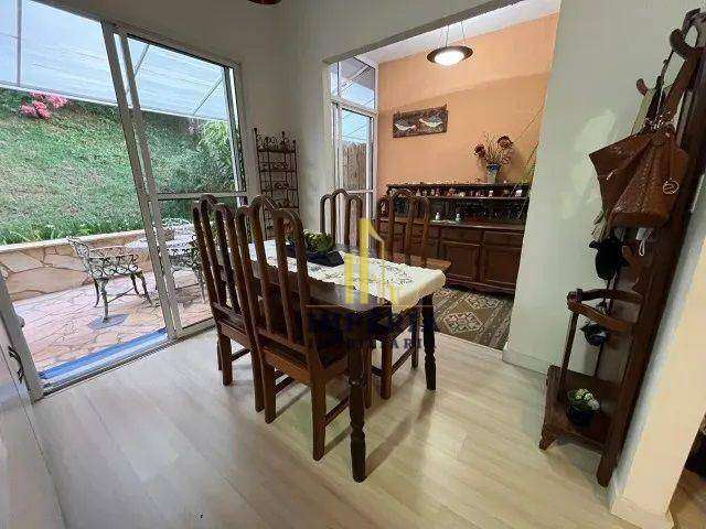 Casa com 2 dormitórios à venda, 70 m² por R$ 650.000,00 - Medeiros - Jundiaí/SP