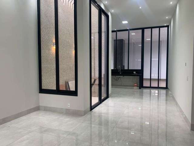 Casa com 3 quartos à venda no Jardim Botânico, Uberlândia  por R$ 830.000