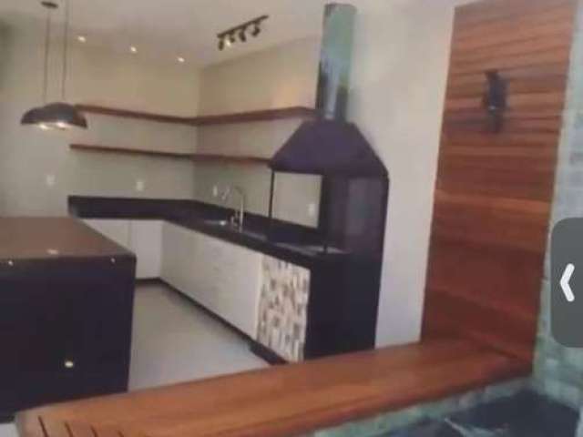 Casa com 4 quartos à venda no Santa Mônica, Uberlândia  por R$ 1.390.000