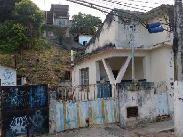 D13-Neves, São Gonçalo - Casa  3 quartos, garagem, kitnet, muito quintal, doc ok. SOMENTE A VISTA