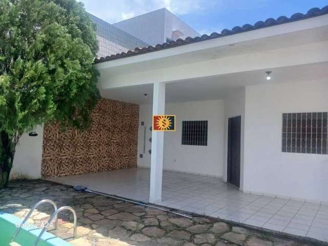 Casa Para Vender com 03 quartos 01 suíte no bairro Jardim Cidade Universitária em João Pessoa